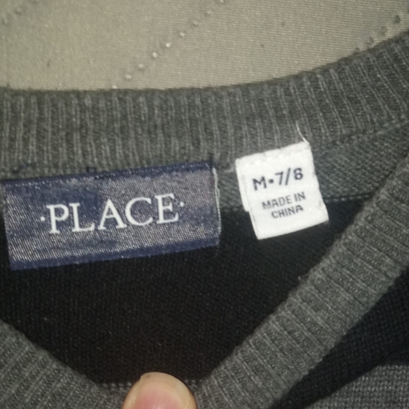 Boys children's place long sleeve sweater size M - Picture 2 of 4